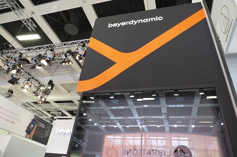 new beyerdynamic logo