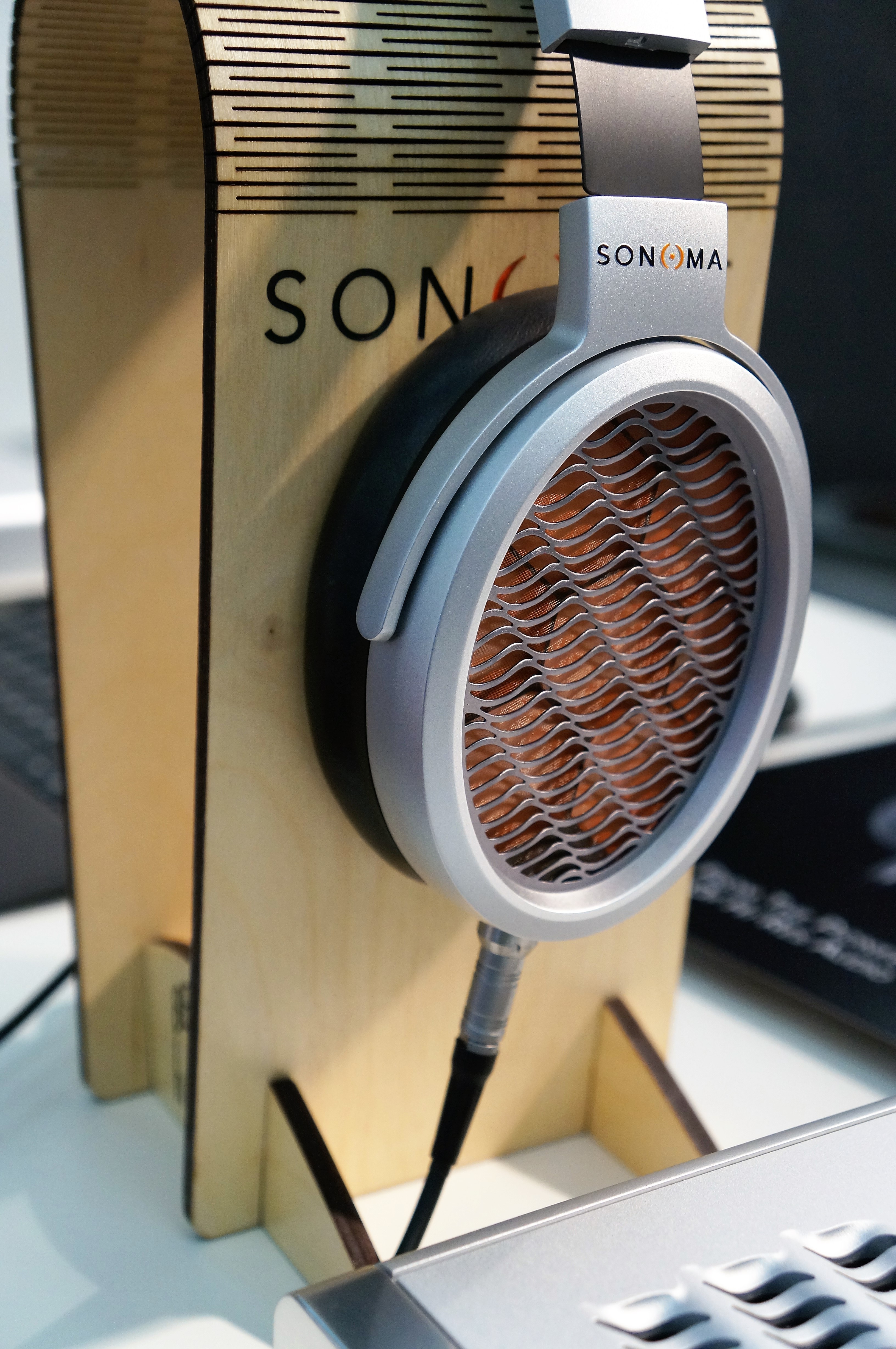 SONOMA Acoustics M1